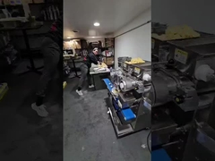 Επιστροφή πελατών βίντεο για να κάνει τη βραζιλία σνακ τυρί ψωμί