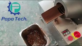 μπάλα χουρμά με επικάλυψη κακάο σε σκόνη